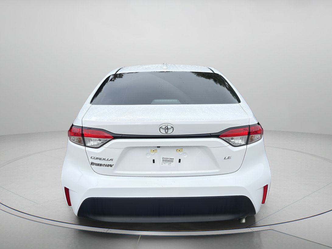 2025 Toyota Corolla LE photo 4