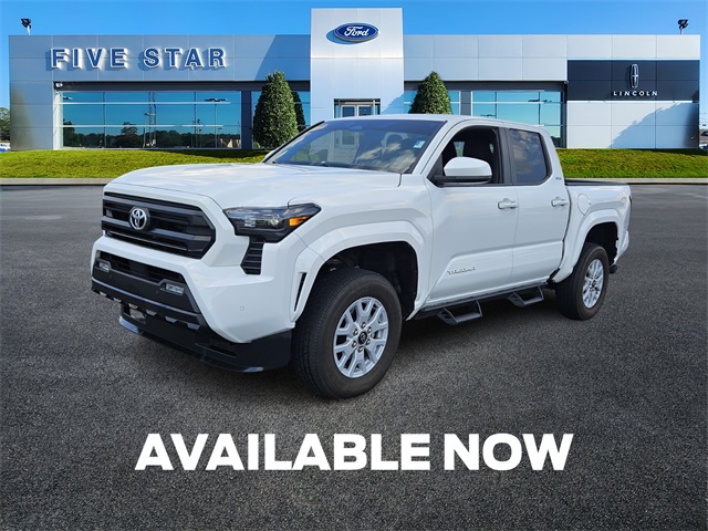 2024 Toyota Tacoma SR5 photo 3