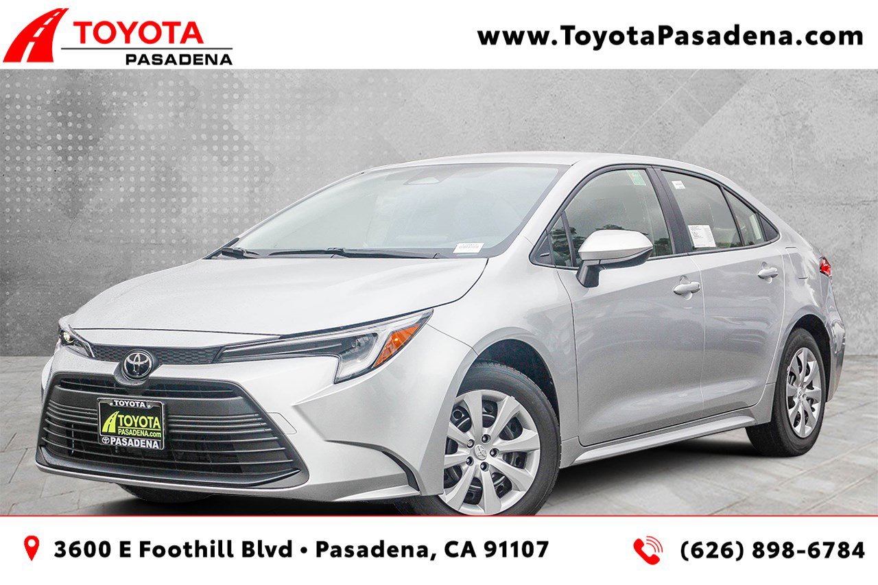 2026 Toyota Corolla LE's photo