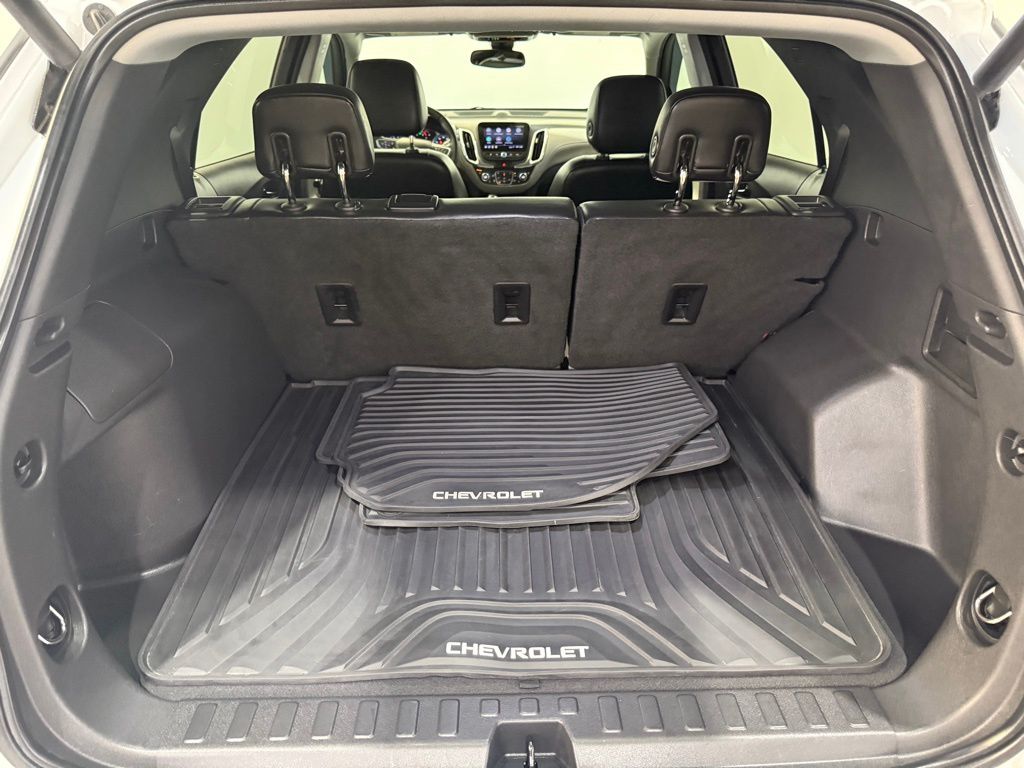 2020 Chevrolet Equinox Premier photo 12