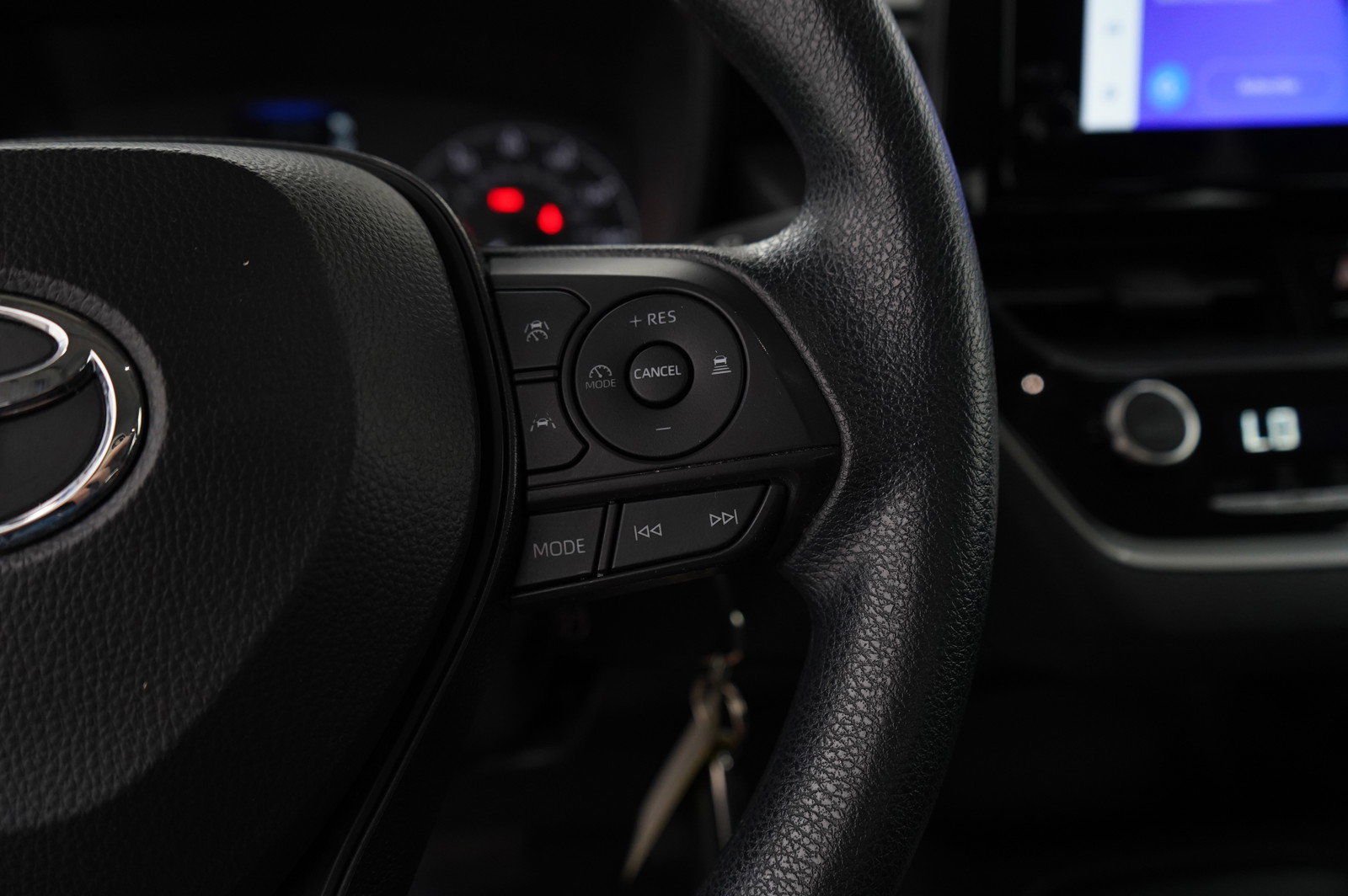 2024 Toyota Corolla LE photo 22