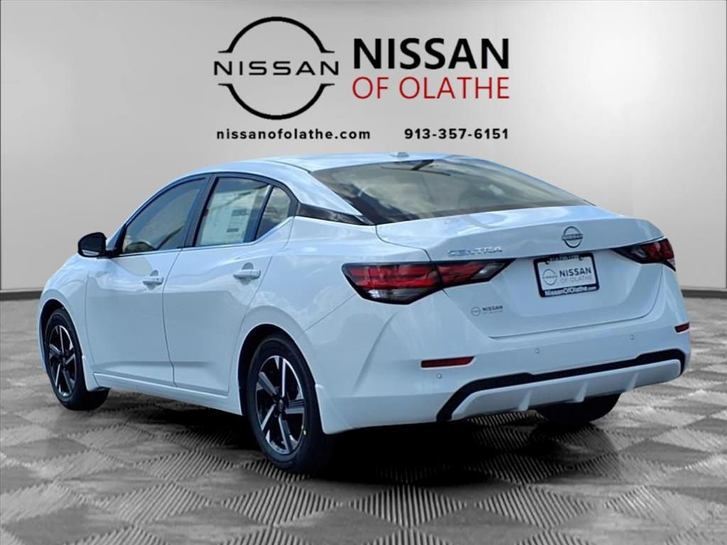 2025 Nissan Sentra SV photo 3