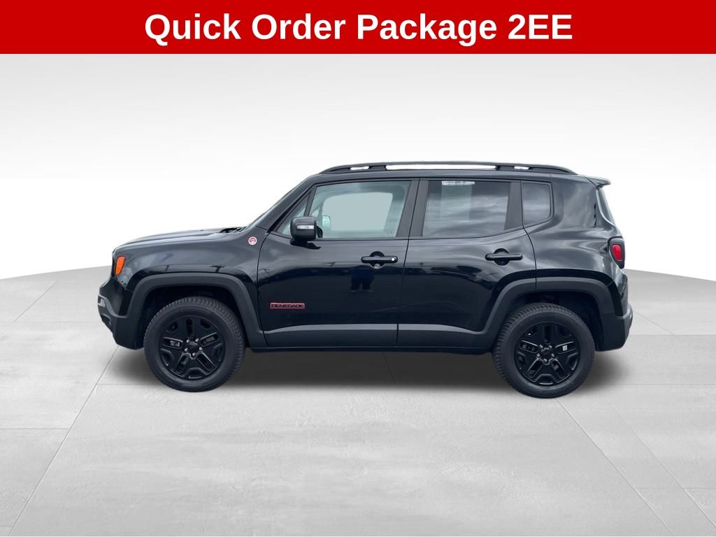 2018 Jeep Renegade Trailhawk photo 2