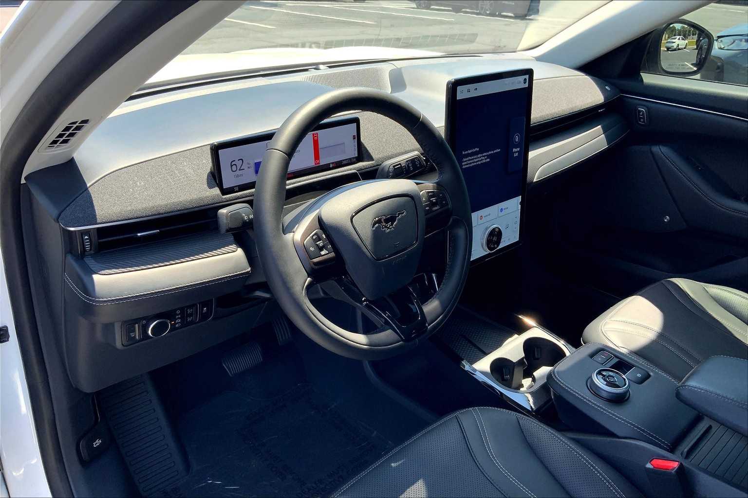 2023 Ford Mustang Mach-E Premium photo 16