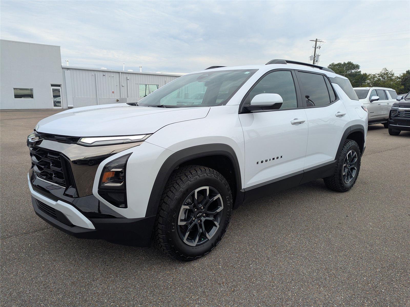 2026 Chevrolet Equinox ACTIV photo 7
