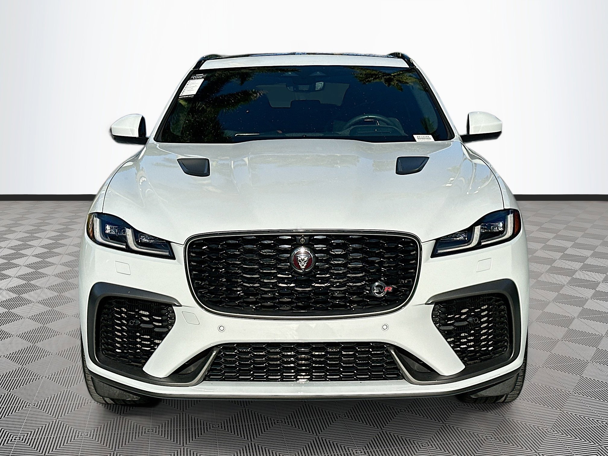 2021 Jaguar F-PACE SVR photo 2