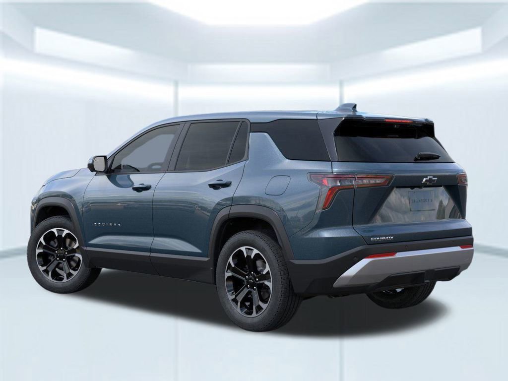 2026 Chevrolet Equinox LT photo 2