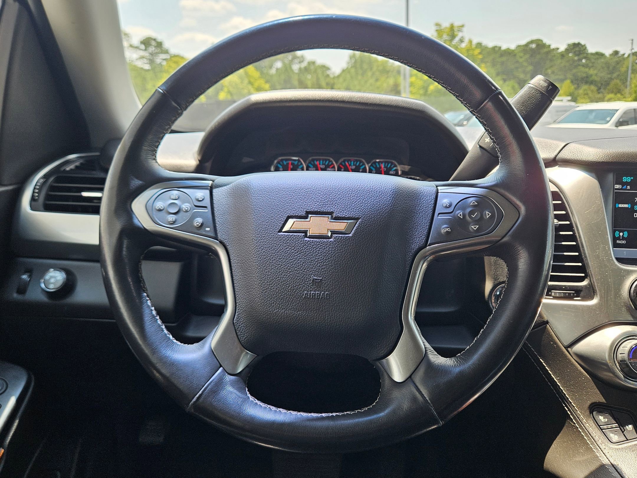 2020 Chevrolet Suburban Premier photo 15