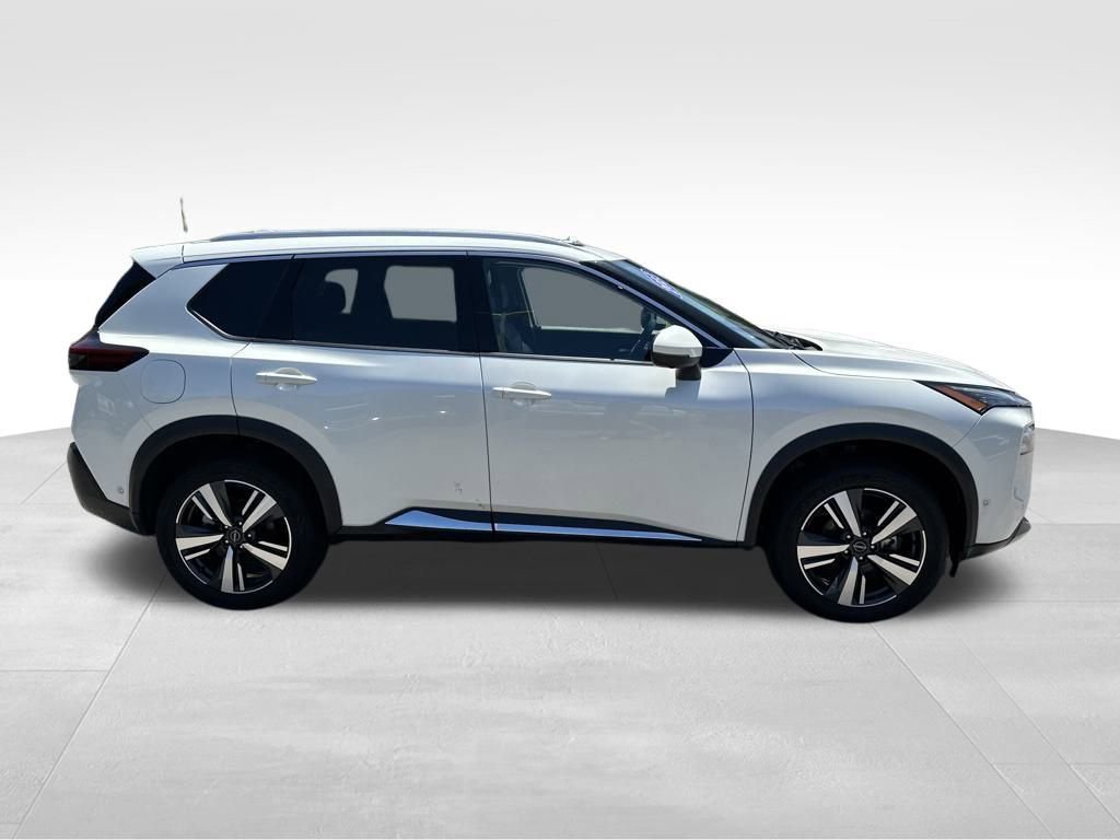 2023 Nissan Rogue SL photo 4