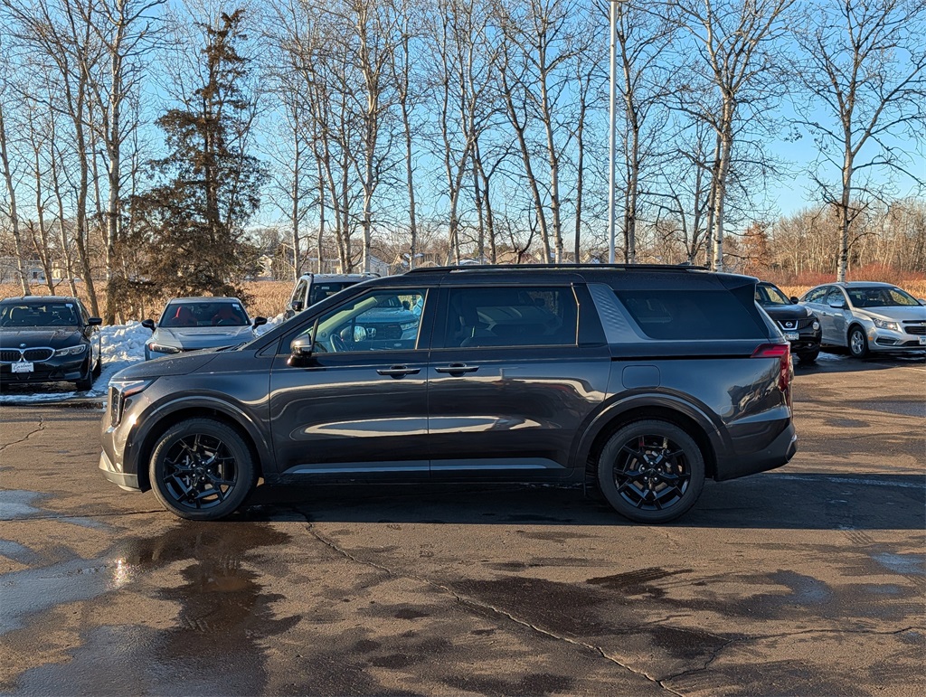 Used 2026 Kia Carnival SX Prestige with VIN KNDNE5KA8T6090042 for sale in Minneapolis, Minnesota
