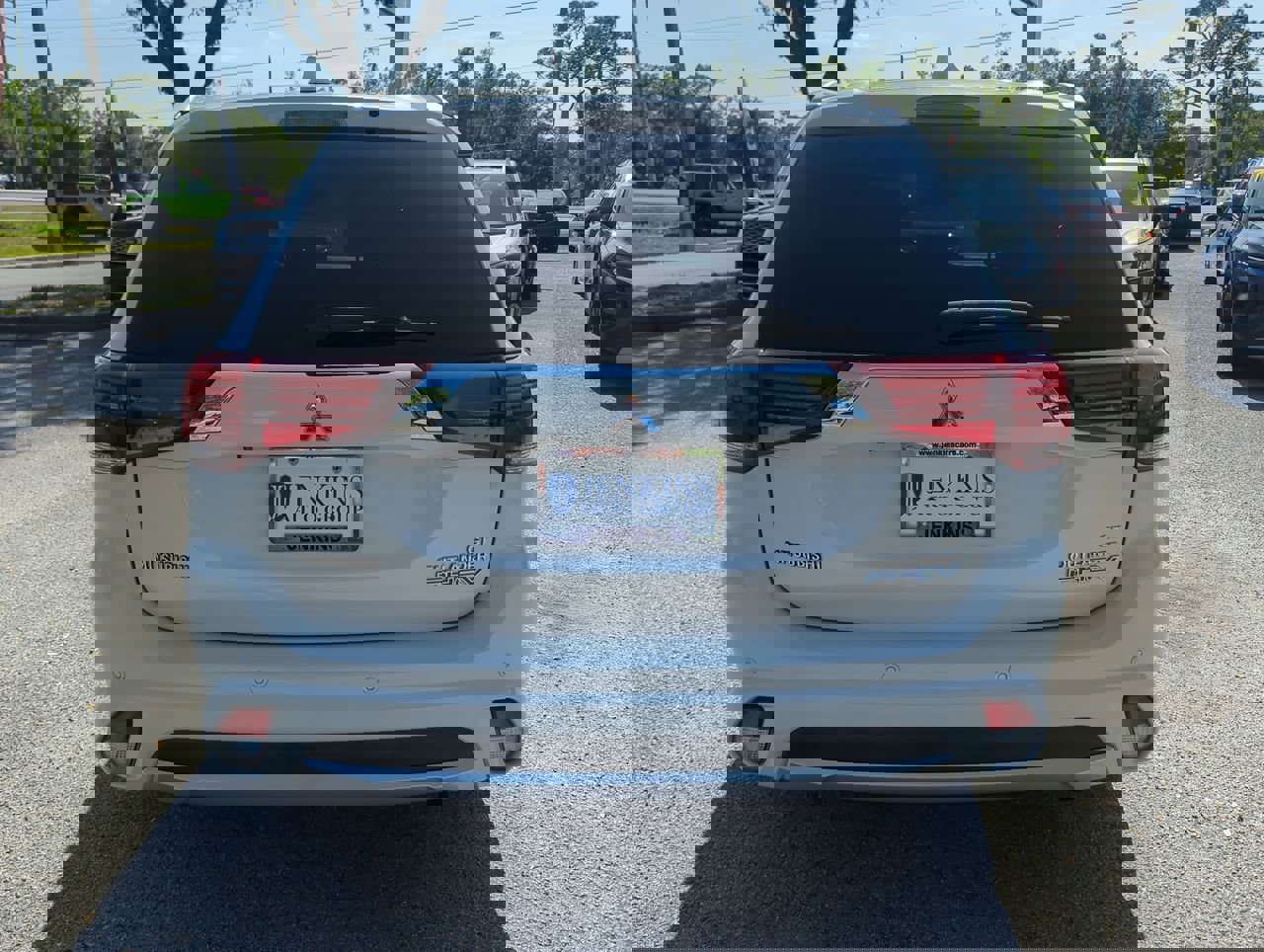 2018 Mitsubishi Outlander PHEV GT S-AWC photo 3