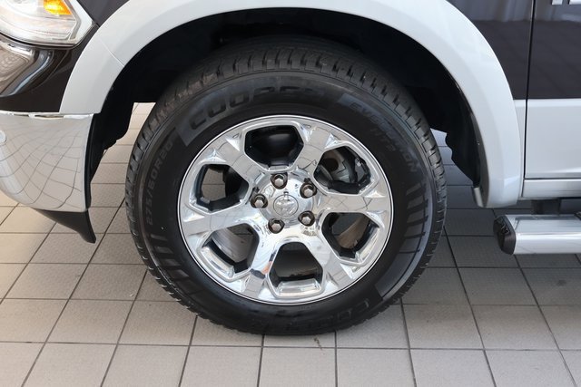 2016 Ram 1500 Laramie photo 7
