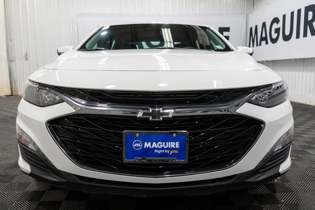 2025 Chevrolet Malibu 1LT photo 3