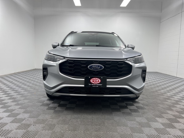 2023 Ford Escape ST-Line Select photo 2