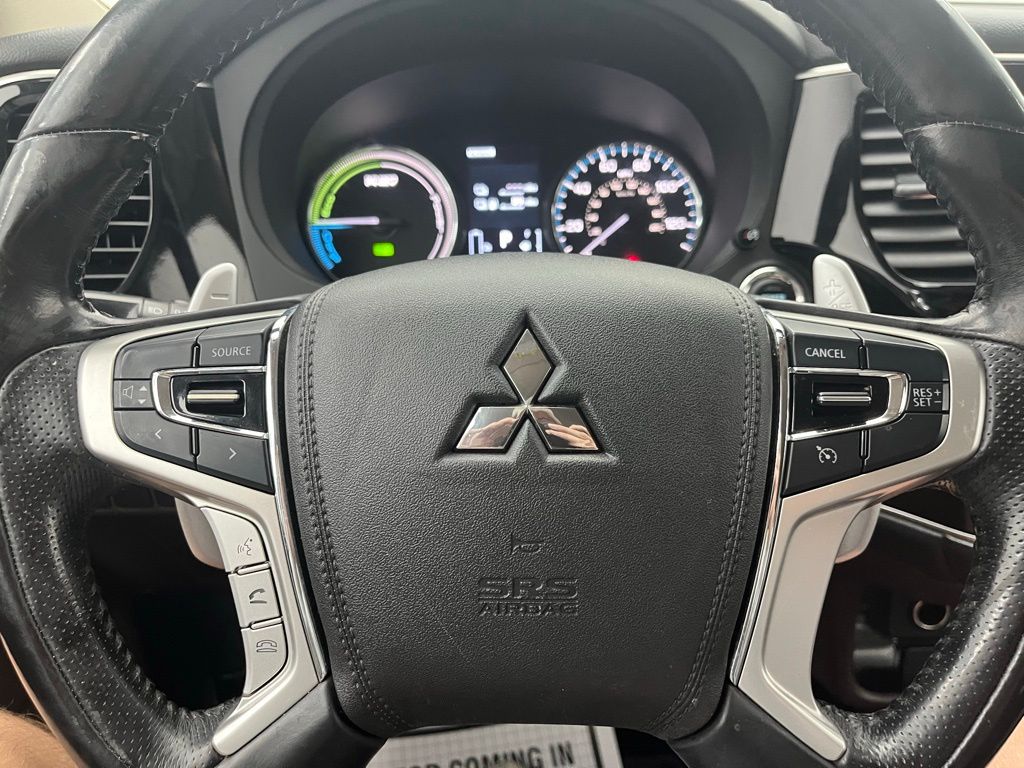 2018 Mitsubishi Outlander PHEV SEL photo 13