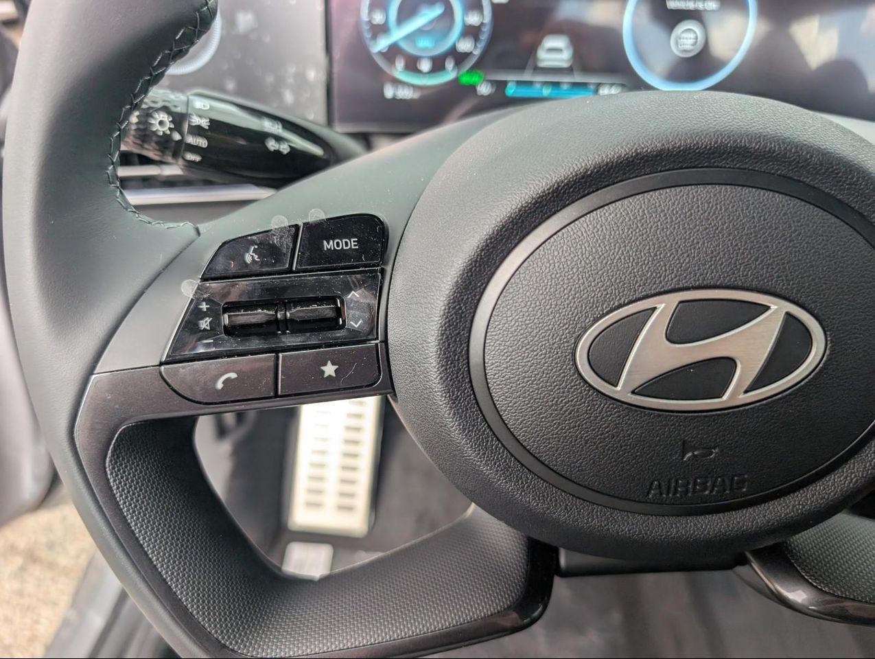 2025 Hyundai Elantra Hybrid SEL Sport photo 16