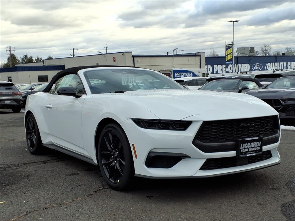2026 Ford Mustang EcoBoost Premium's photo