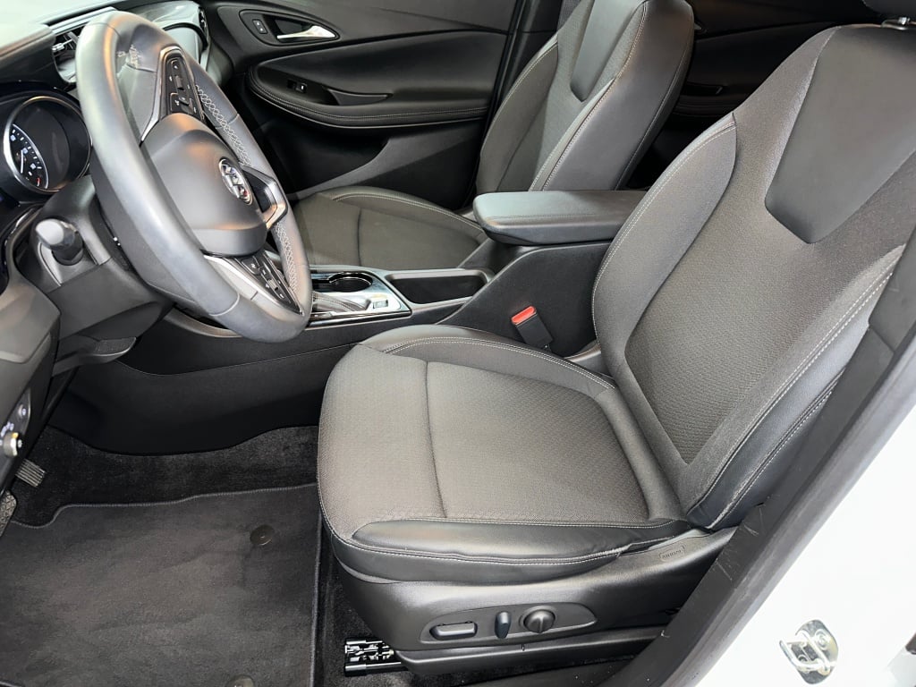 2023 Buick Encore GX Preferred photo 2