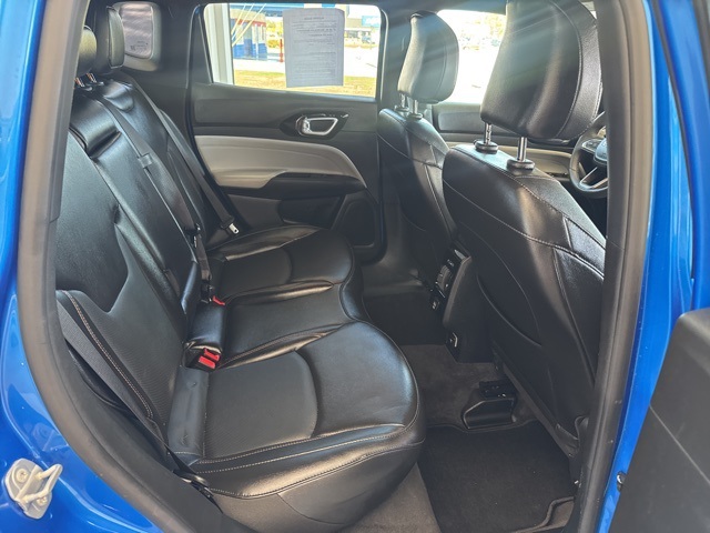 2023 Jeep Compass Limited photo 8