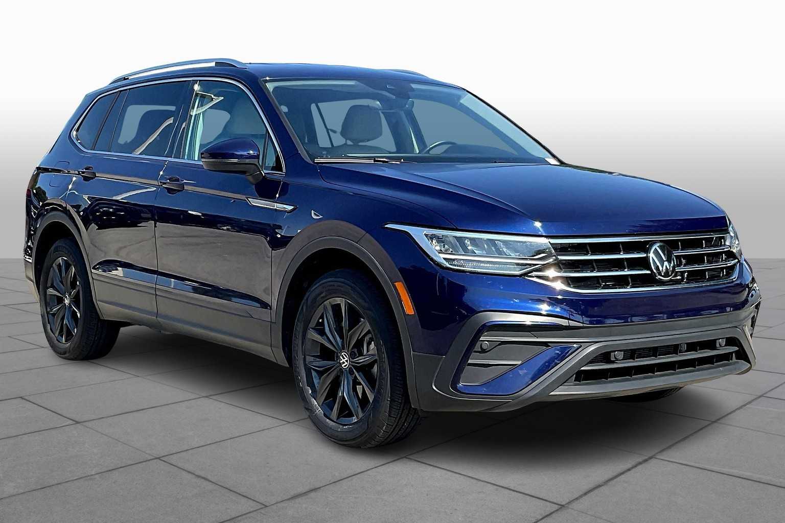 2024 Volkswagen Tiguan SE Wolfsburg Edition photo 2