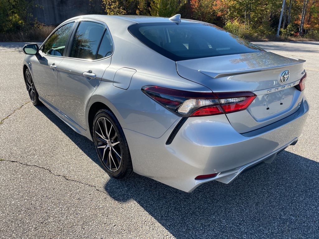 2023 Toyota Camry SE photo 4