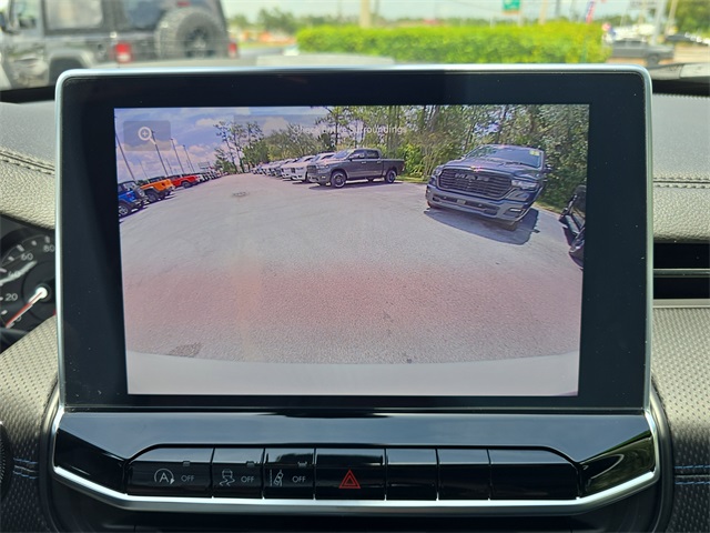 2025 Jeep Compass Latitude photo 18
