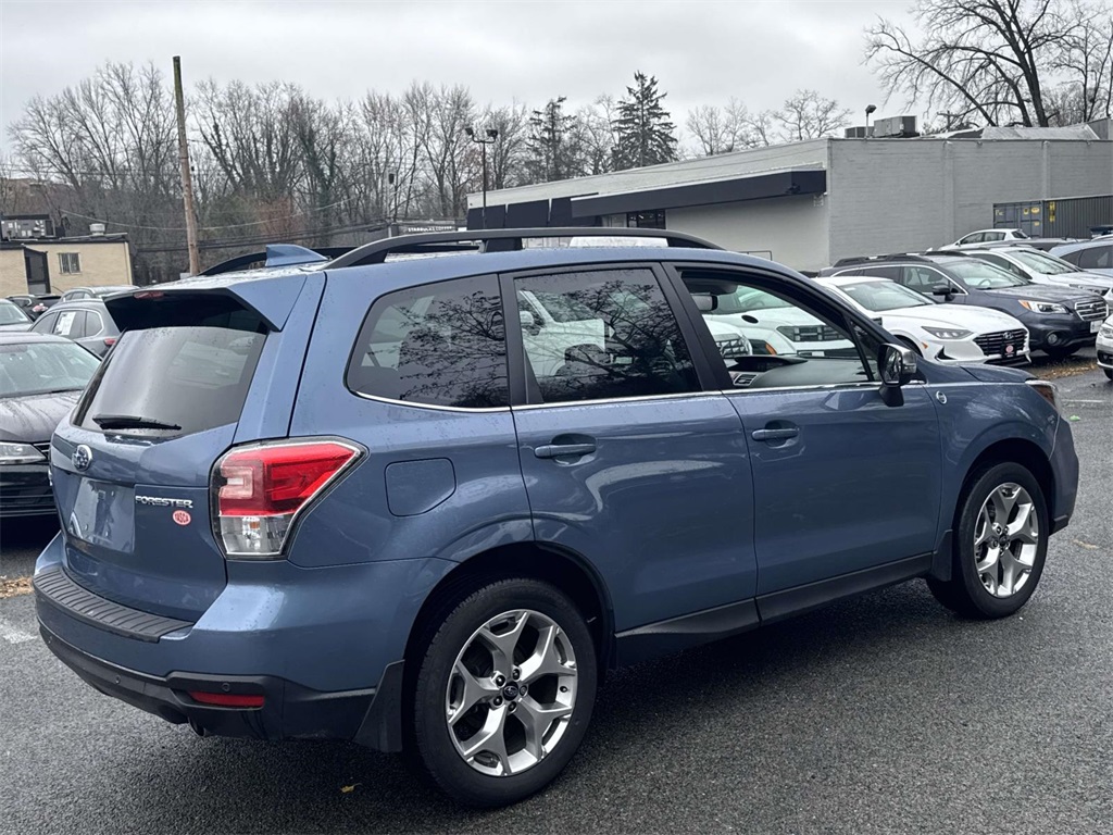 2018 Subaru Forester 2.5i Touring photo 3
