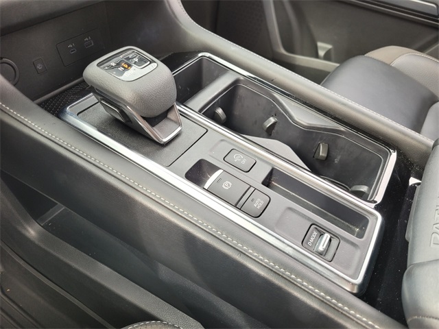 2024 Nissan Pathfinder SL photo 25