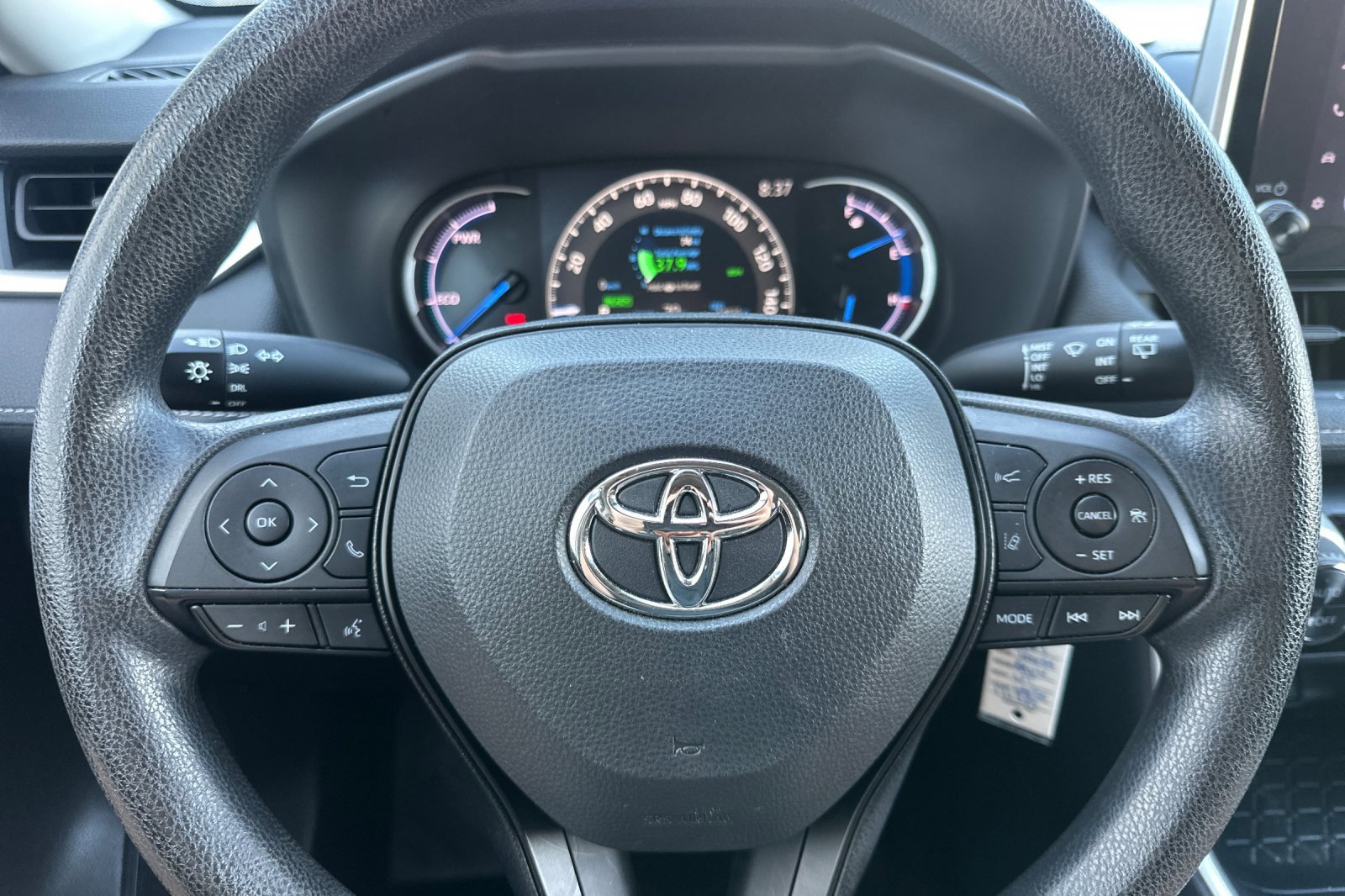 2023 Toyota RAV4 Hybrid LE photo 22