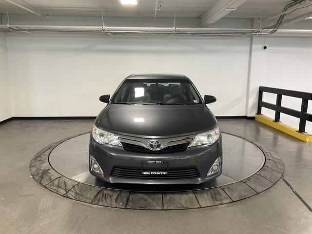 Used 2014 Toyota Camry SE with VIN 4T1BK1FK2EU026323 for sale in Great Neck, NY