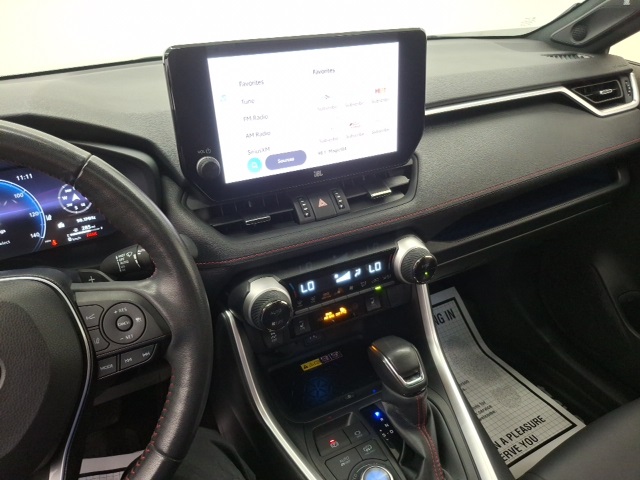 2024 Toyota RAV4 Prime XSE photo 18