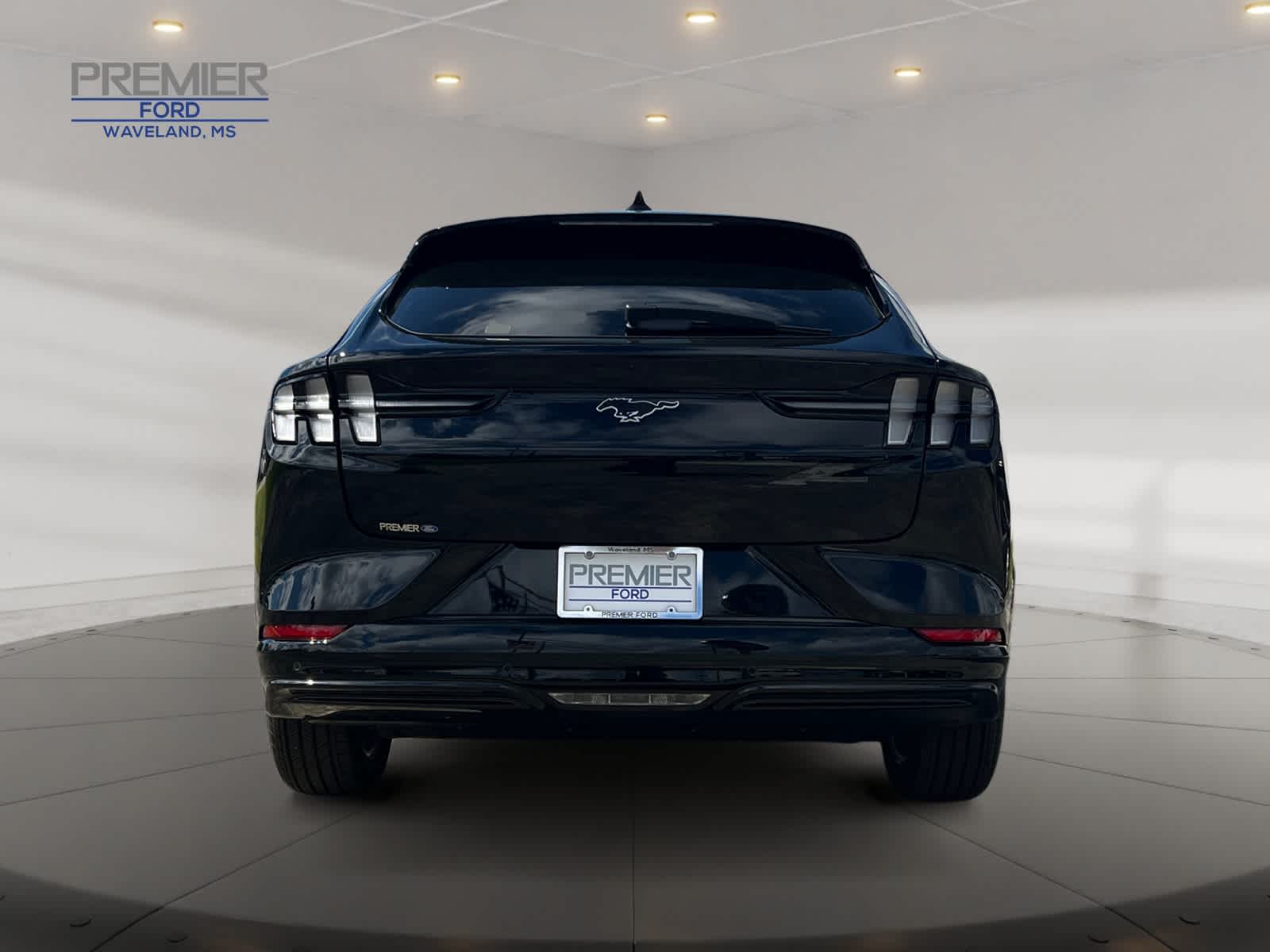 2023 Ford Mustang Mach-E Premium photo 4