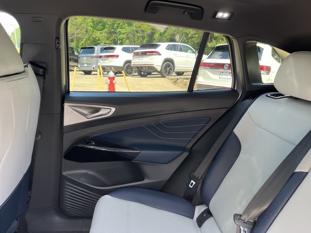 2025 Volkswagen ID.4 Pro S photo 13