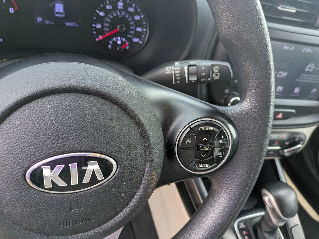 2020 Kia Soul LX S X-Line photo 13