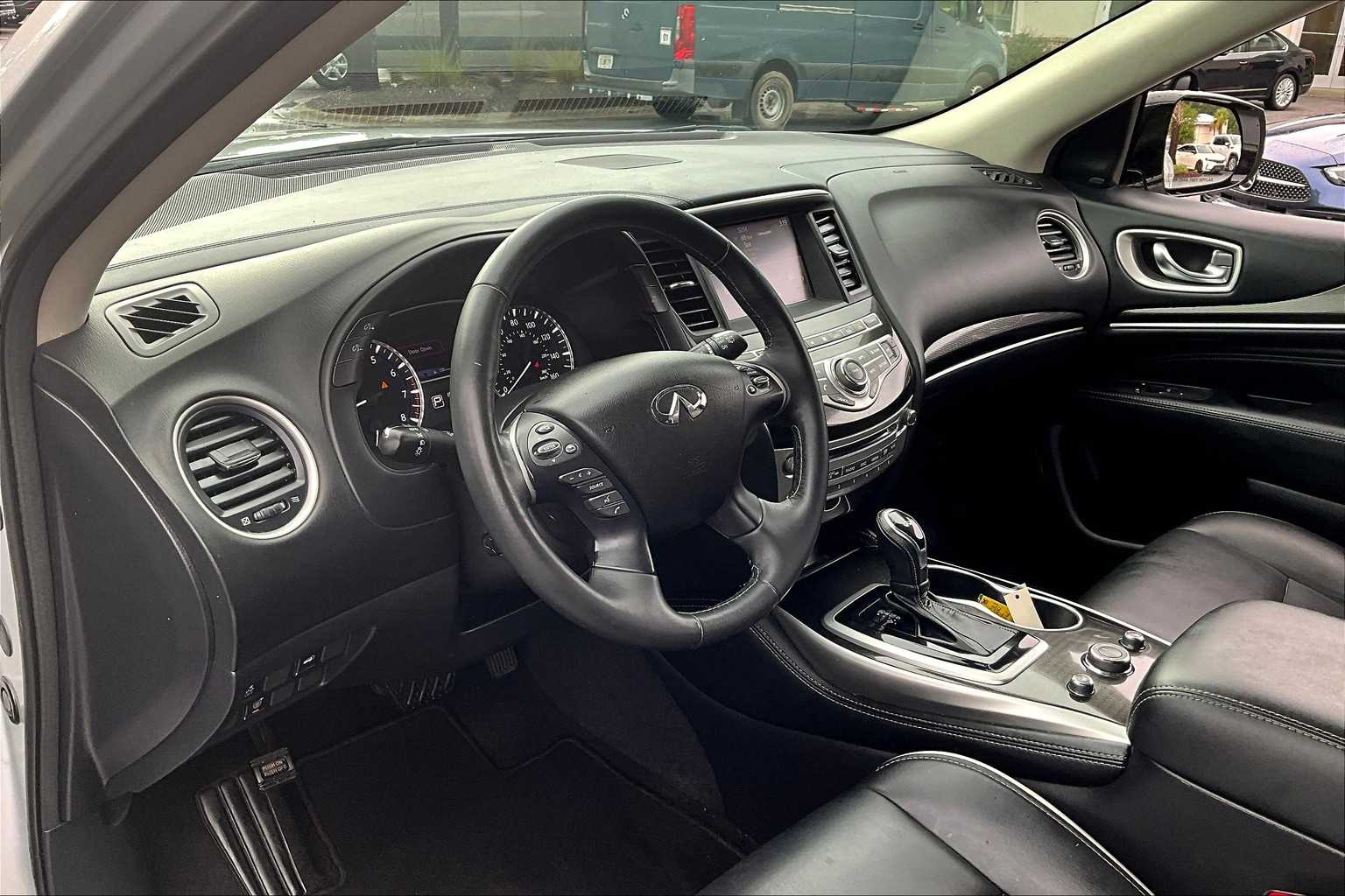 2020 Infiniti QX60 Pure photo 16