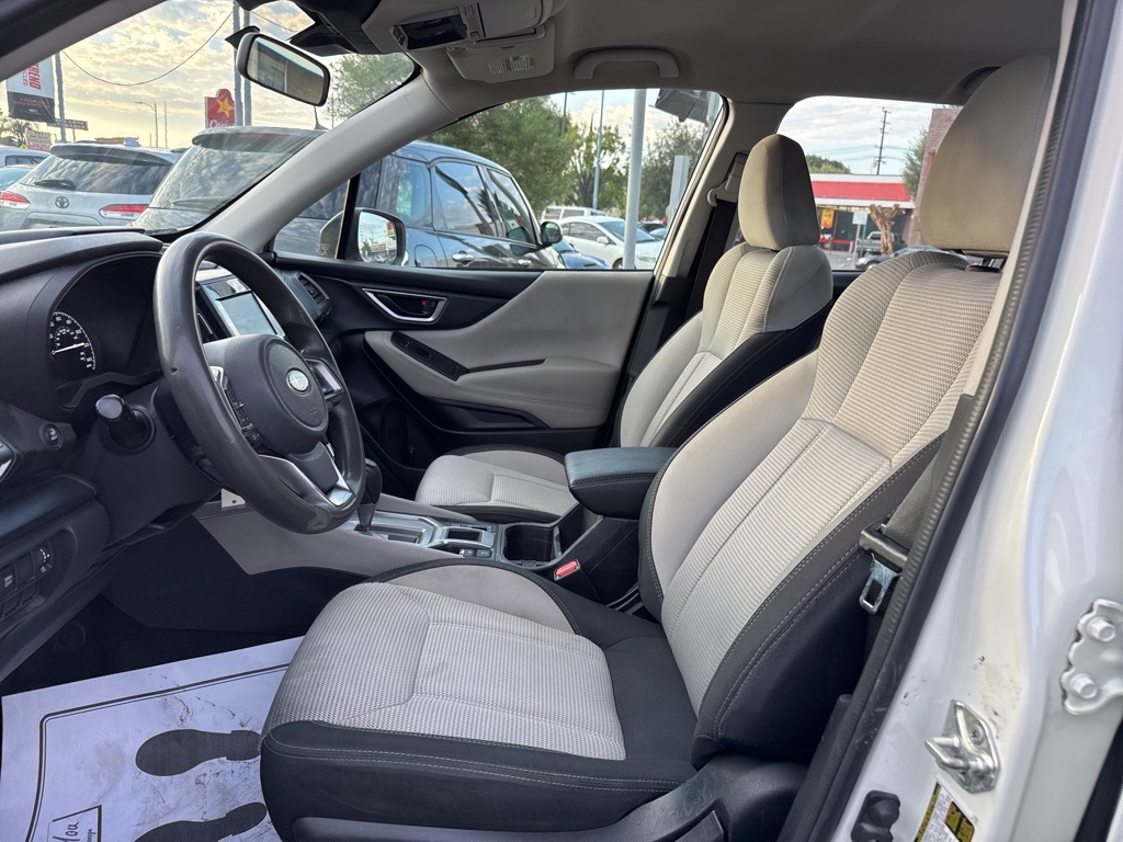 2022 Subaru Forester Base photo 5