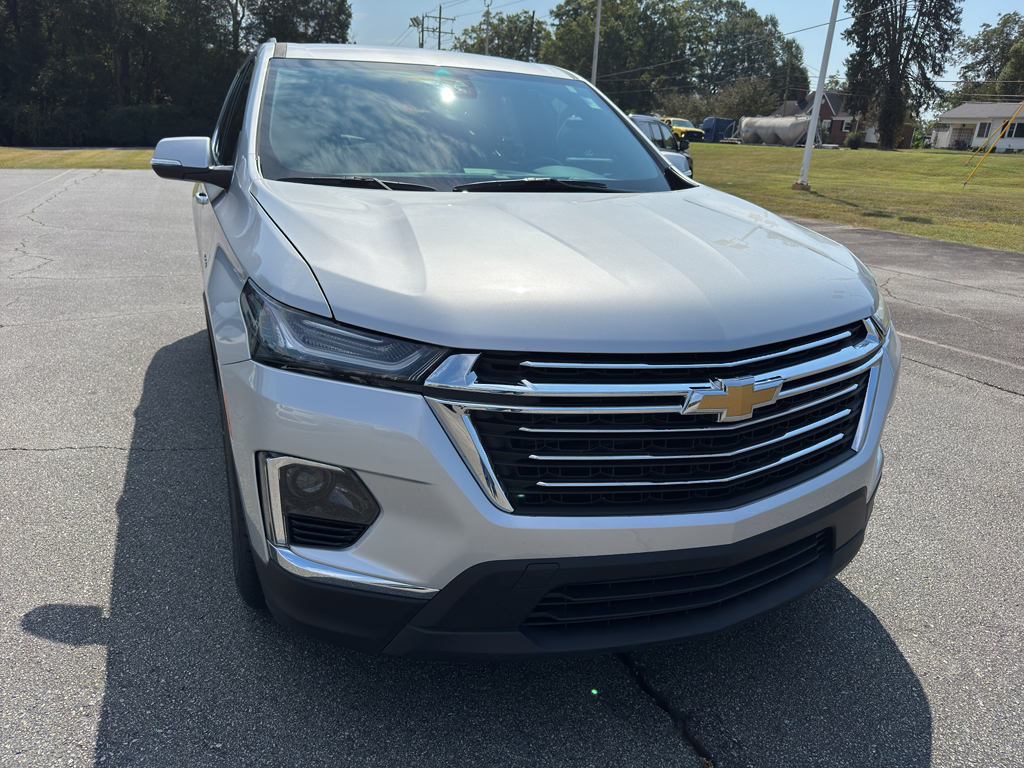 2022 Chevrolet Traverse Cloth photo 2