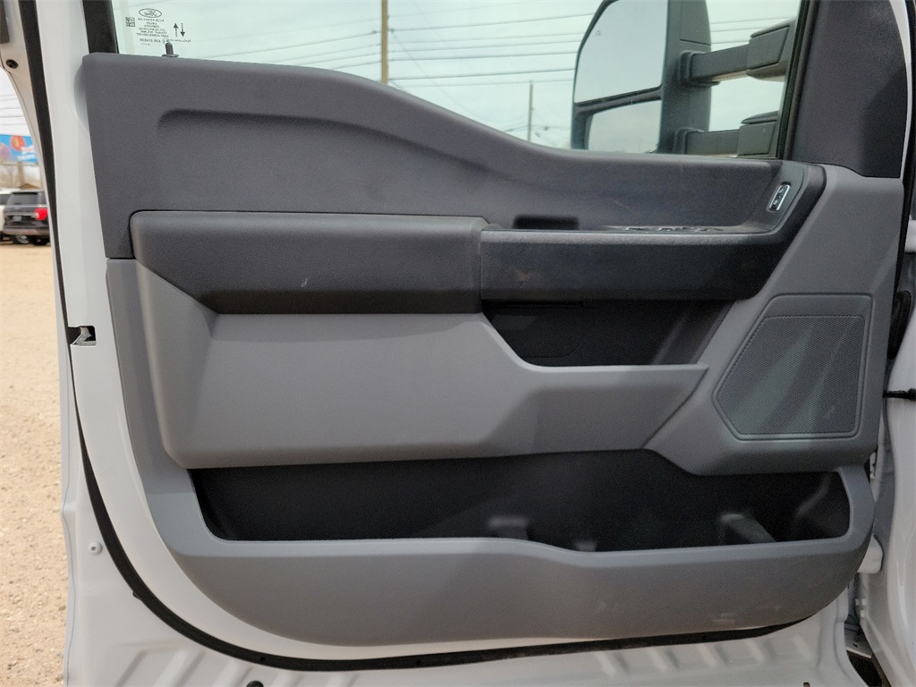 2024 Ford F-550 XL photo 18