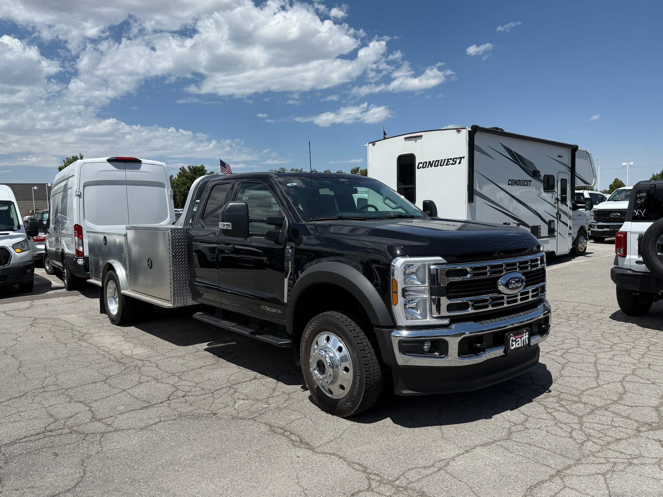 2025 Ford F-550 Super Duty Chassis Cab XLT's photo