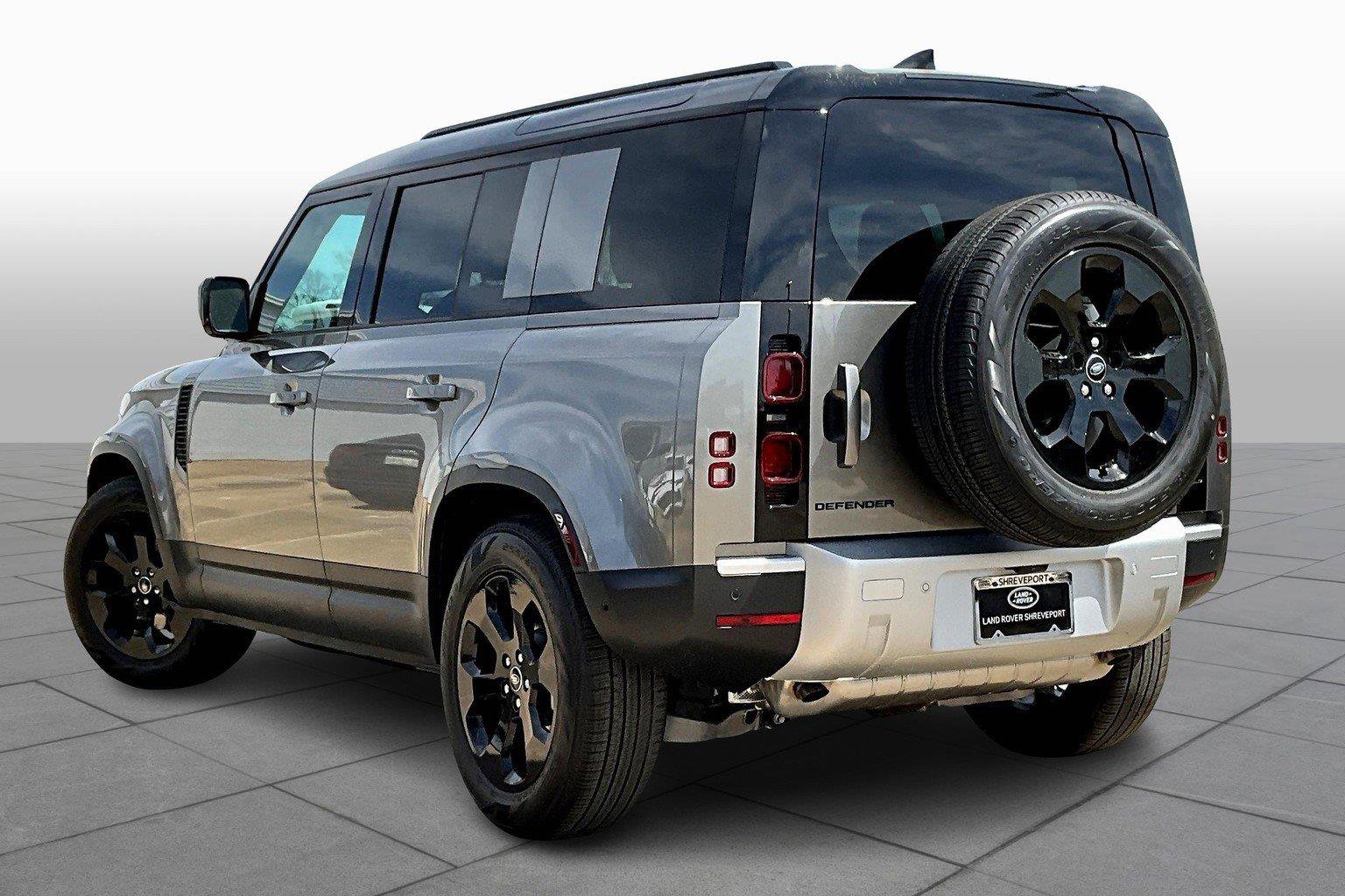 2025 Land Rover Defender 110 S photo 12