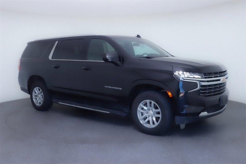 2023 Chevrolet Suburban LT
