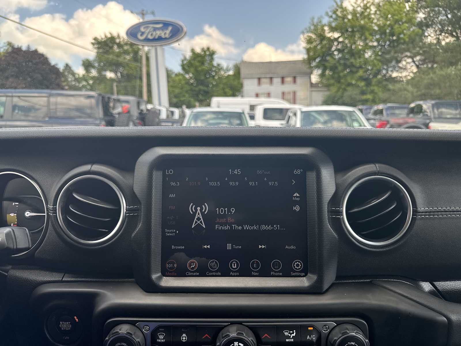 2022 Jeep Wrangler 4xe Unlimited Sahara photo 24