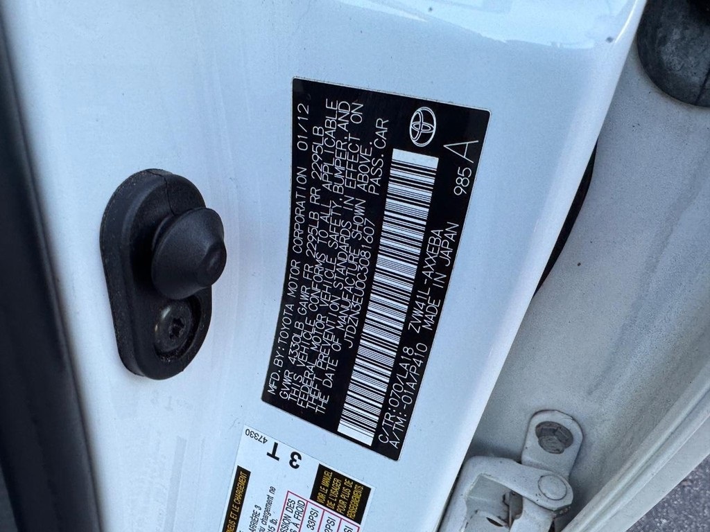 2012 Toyota Prius V Five photo 24