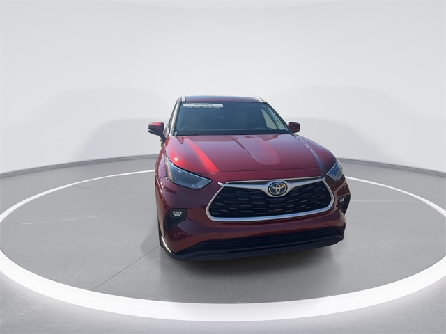 2024 Toyota Highlander Hybrid XLE photo 3