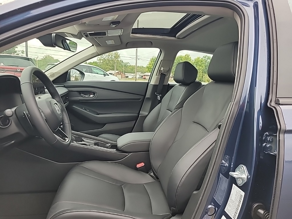 2025 Honda Accord Hybrid EX-L photo 6