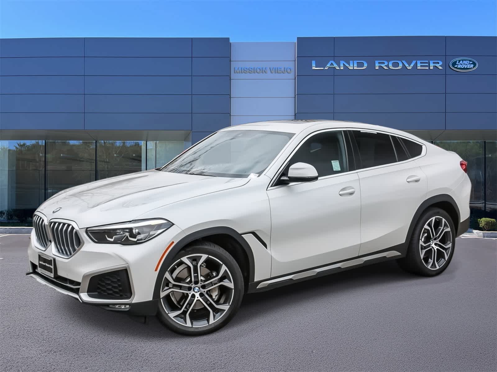2021 BMW X6 40i's photo