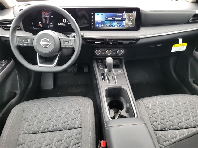 2025 Nissan Kicks SV photo 19