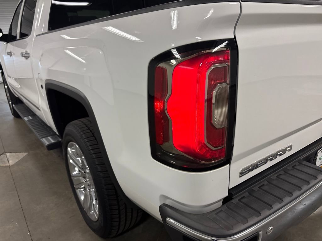 2017 Gmc Sierra 1500 SLT photo 9
