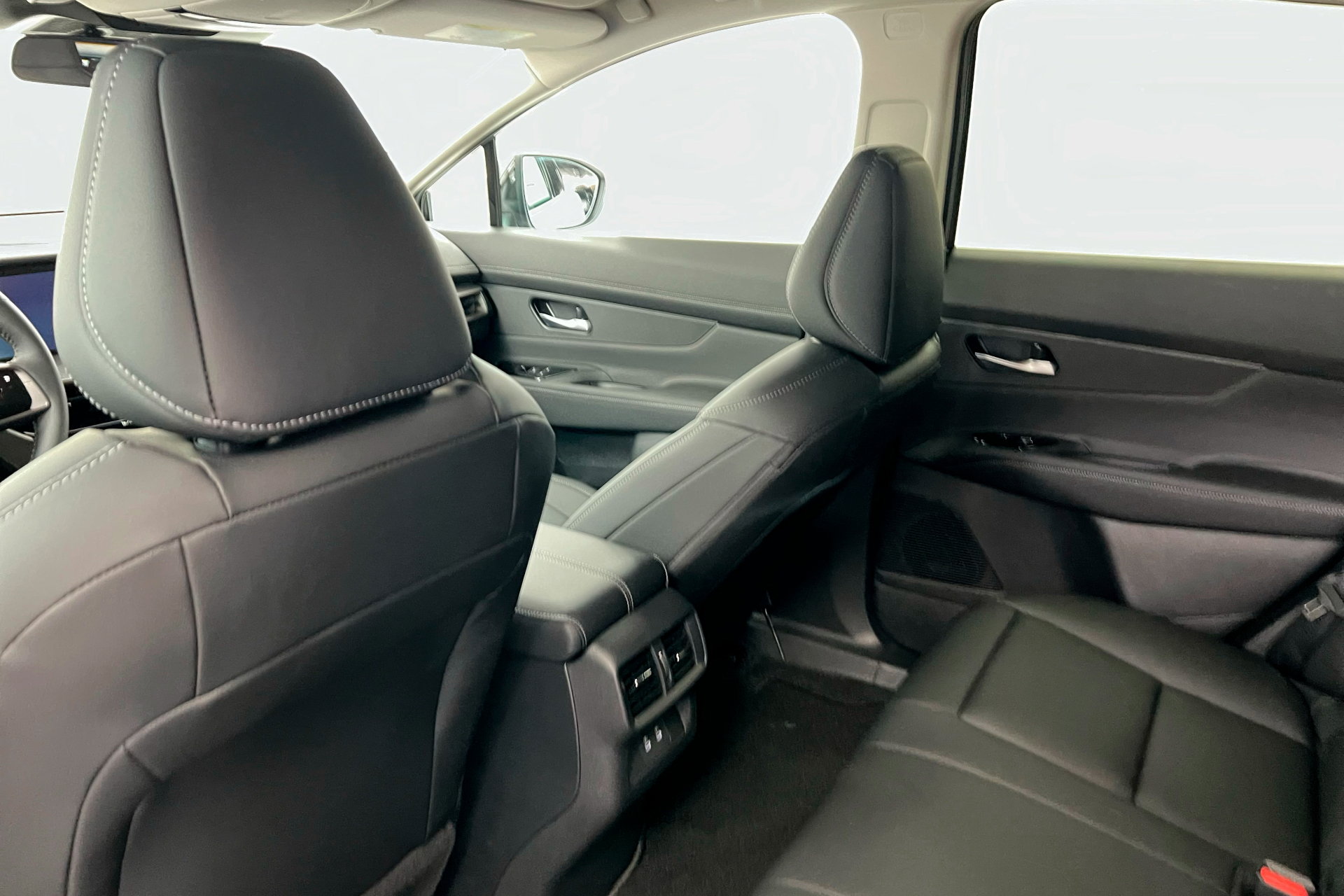 2025 Nissan Murano SV photo 19