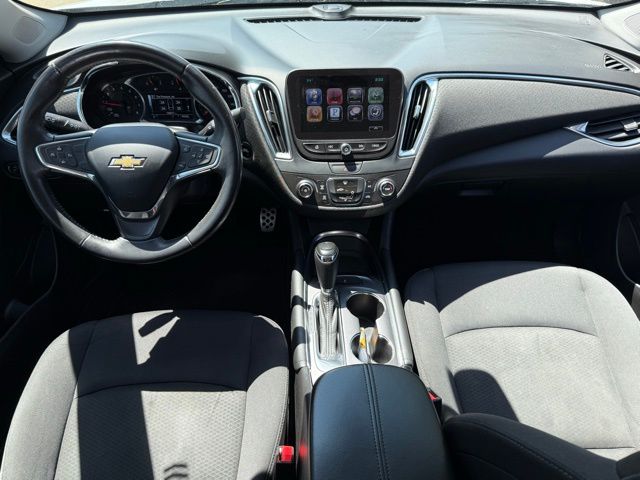 Used 2016 Iridescent Pearl Tricoat Chevrolet LT image 15
